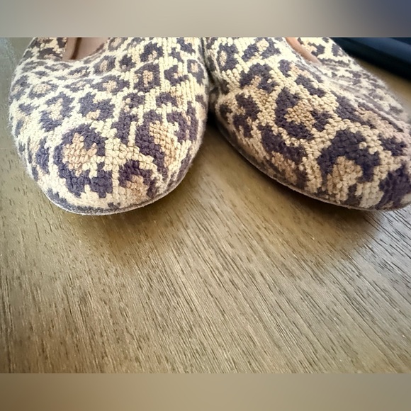 Stubbs & Wootton Jane Leopard Needlepoint Slipper - Size 7 - Picture 3 of 5